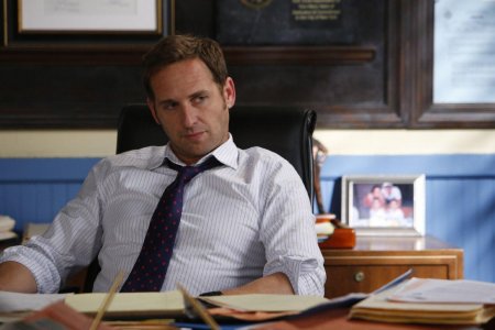 Когда выйдет 9 серия 2 сезона сериала Тайны Лауры?